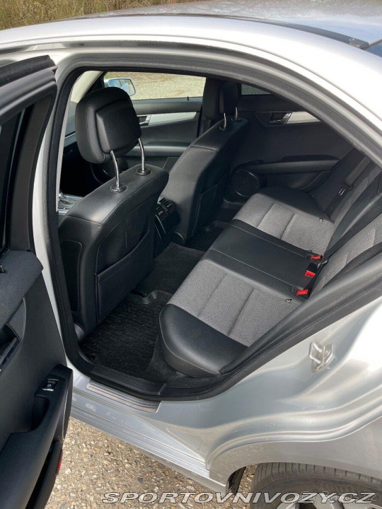 Mercedes-Benz C 3,2 320 CDI 4MATIC 2010