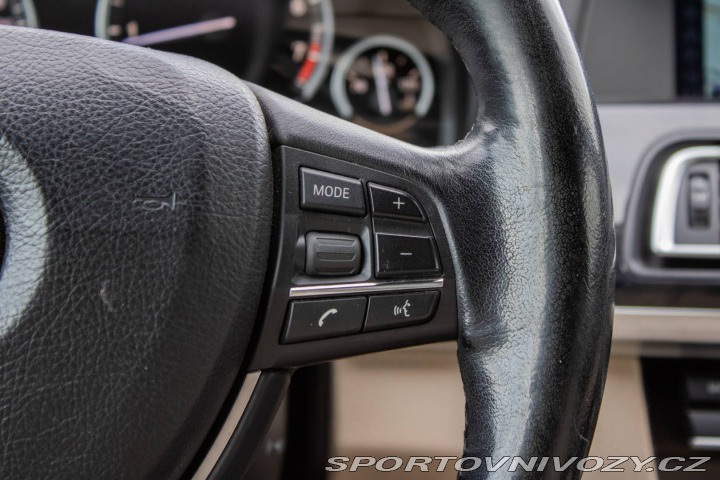 BMW 7 750i 4.4 V8 - ZÁRUKA 1 r 2011