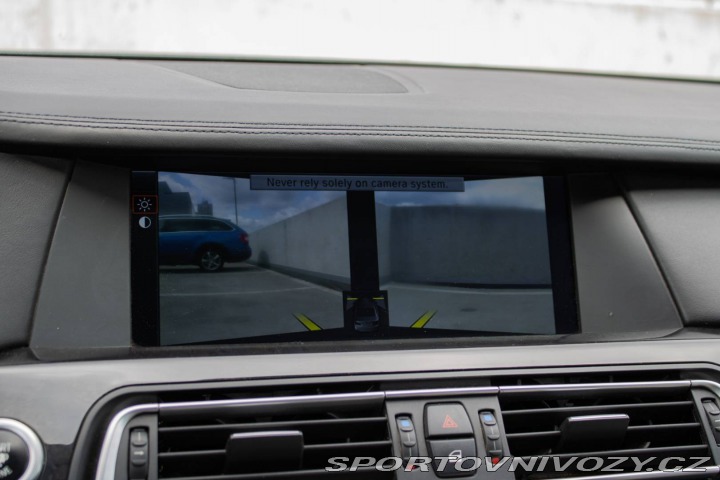 BMW 7 750i 4.4 V8 - ZÁRUKA 1 r 2011