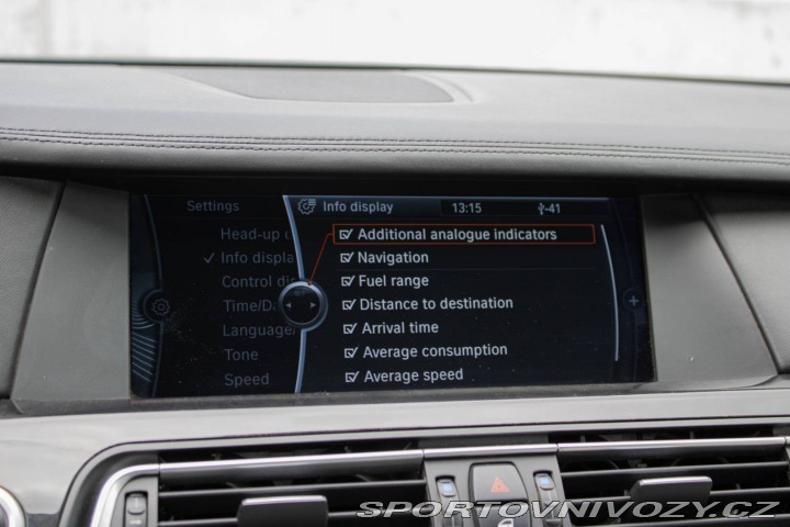 BMW 7 750i 4.4 V8 - ZÁRUKA 1 r 2011