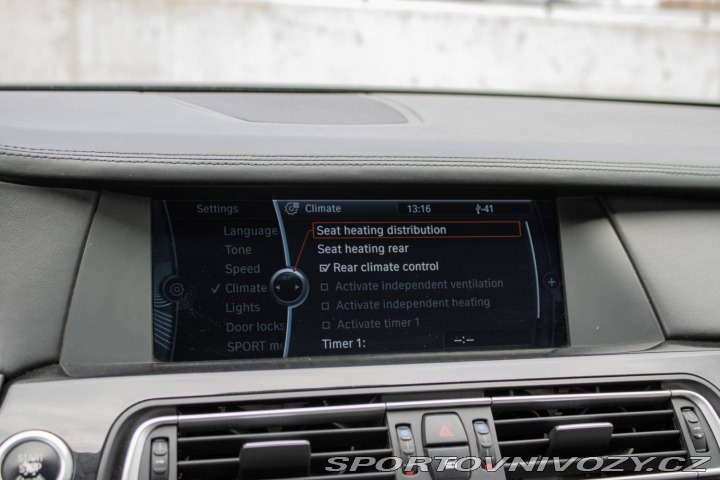 BMW 7 750i 4.4 V8 - ZÁRUKA 1 r 2011