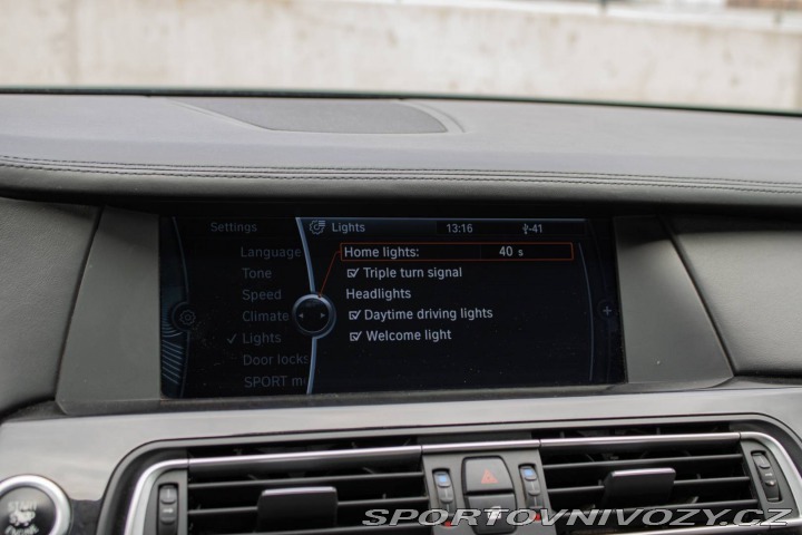 BMW 7 750i 4.4 V8 - ZÁRUKA 1 r 2011