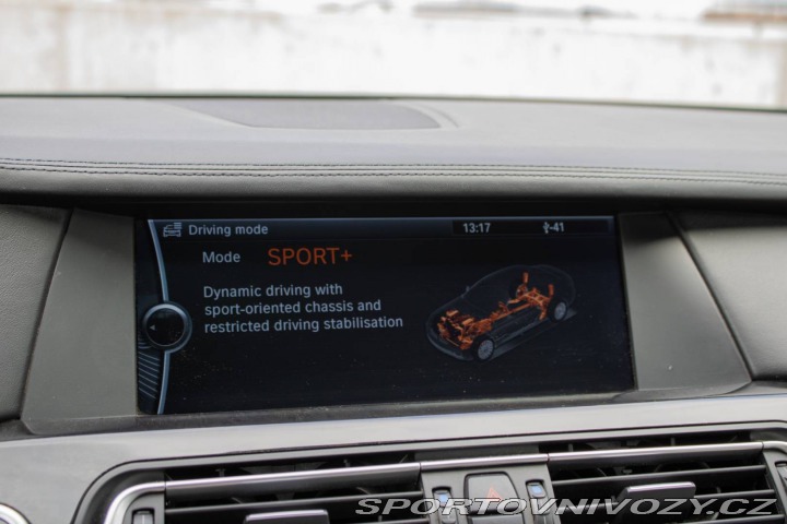 BMW 7 750i 4.4 V8 - ZÁRUKA 1 r 2011