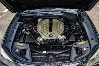 BMW 7 750i 4.4 V8 - ZÁRUKA 1 r 2011