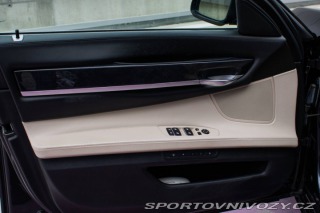BMW 7 750i 4.4 V8 - ZÁRUKA 1 r 2011