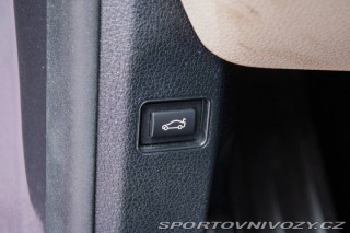 BMW 7 750i 4.4 V8 - ZÁRUKA 1 r 2011