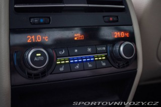 BMW 7 750i 4.4 V8 - ZÁRUKA 1 r 2011