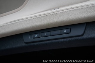 BMW 7 750i 4.4 V8 - ZÁRUKA 1 r 2011