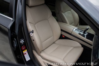 BMW 7 750i 4.4 V8 - ZÁRUKA 1 r 2011