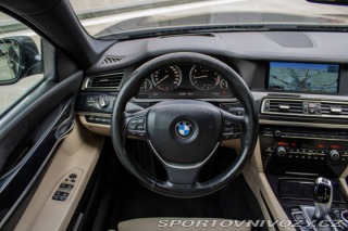 BMW 7 750i 4.4 V8 - ZÁRUKA 1 r 2011