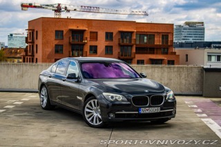 BMW 7 750i 4.4 V8 - ZÁRUKA 1 r 2011