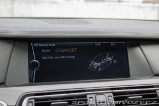 BMW 7 750i 4.4 V8 - ZÁRUKA 1 r 2011