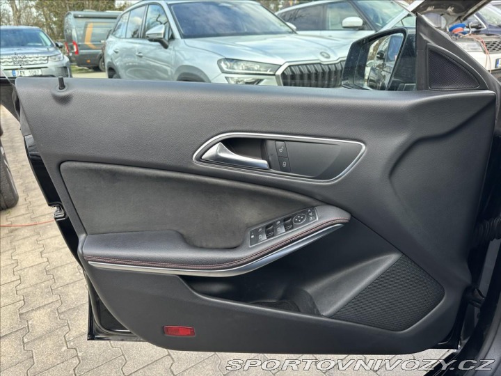 Mercedes-Benz CLA 220d 4Matic 2016