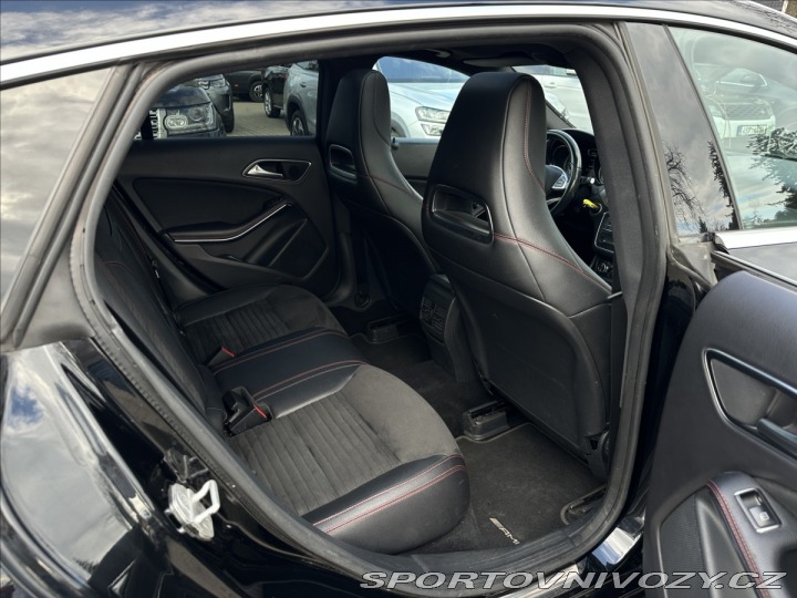 Mercedes-Benz CLA 220d 4Matic 2016