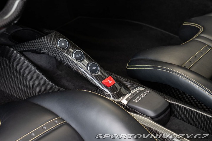 Ferrari 488 Lift/Carbon/GialloModena 2016