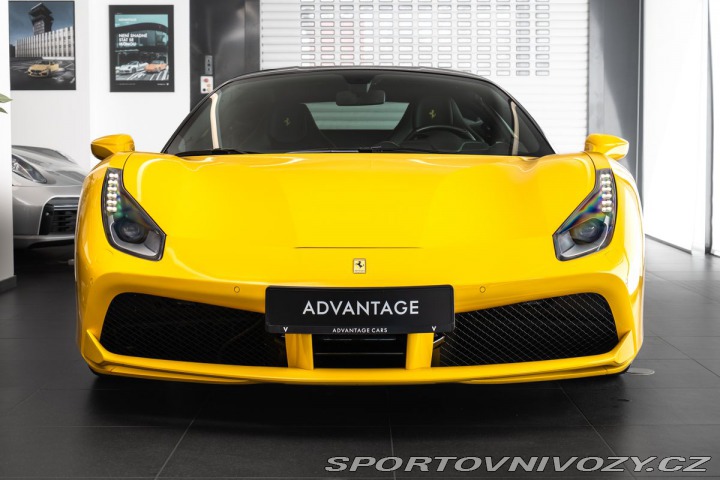 Ferrari 488 Lift/Carbon/GialloModena 2016