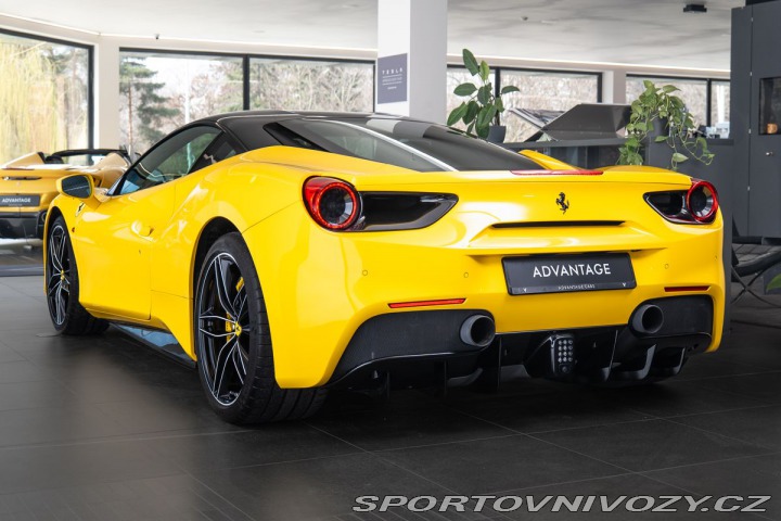 Ferrari 488 Lift/Carbon/GialloModena 2016