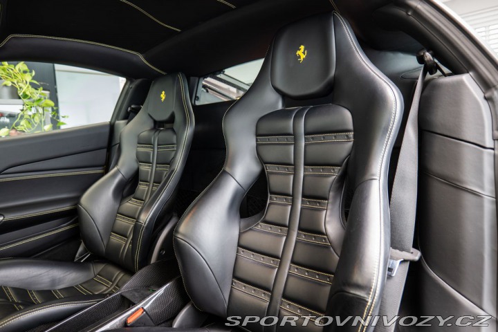 Ferrari 488 Lift/Carbon/GialloModena 2016