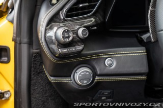 Ferrari 488 Lift/Carbon/GialloModena 2016