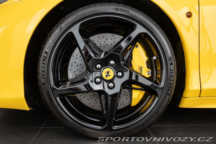 Ferrari 458 1800