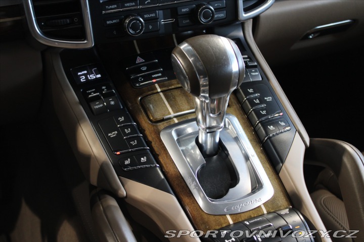 Porsche Cayenne V8 GTS BOSE / SportChrono 2012