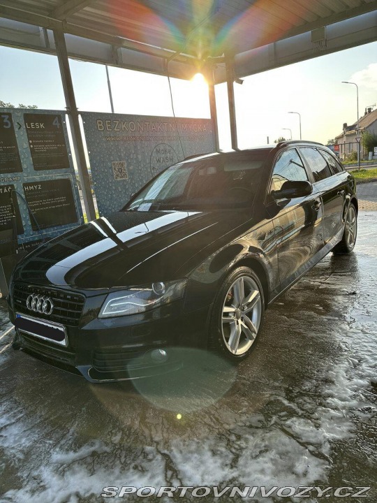 Audi A4 3,0 TDI quattro Avant  TD 2011