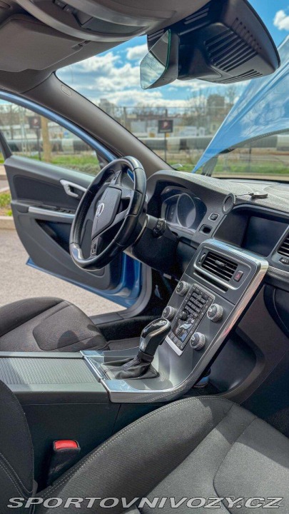 Volvo V60 D4 diesel, automat 2014