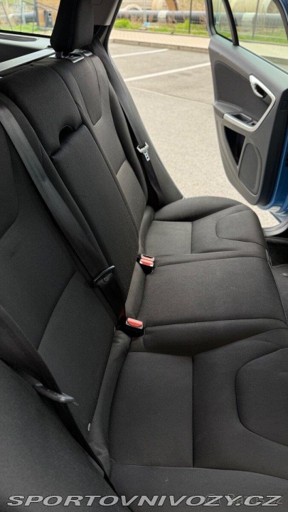 Volvo V60 D4 diesel, automat 2014