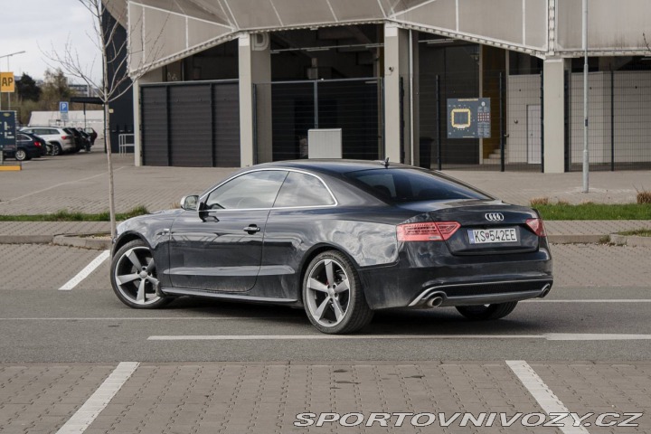 Audi A5 3.0 TDI DPF quattro S tr 2012
