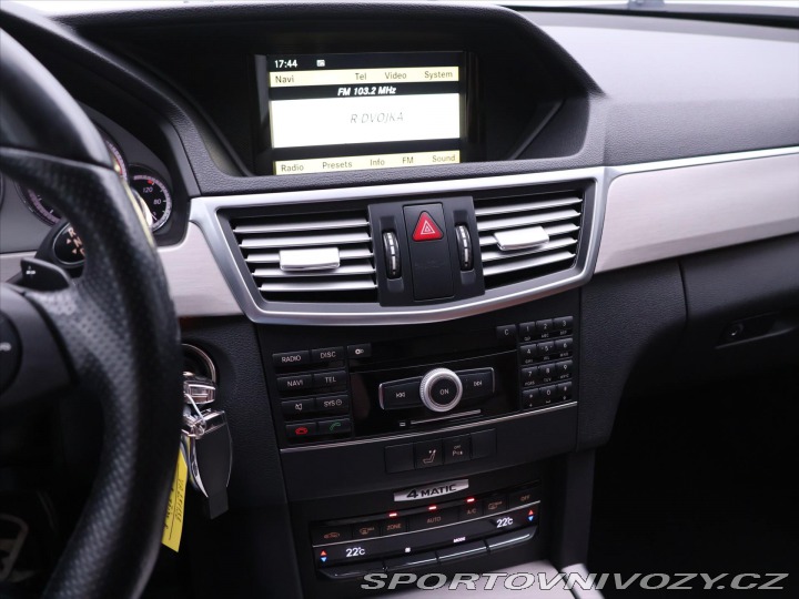 Mercedes-Benz E 3,0 350CDI AMG Paket Xeno 2012