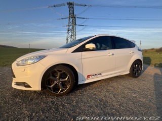 Ford Focus ST 