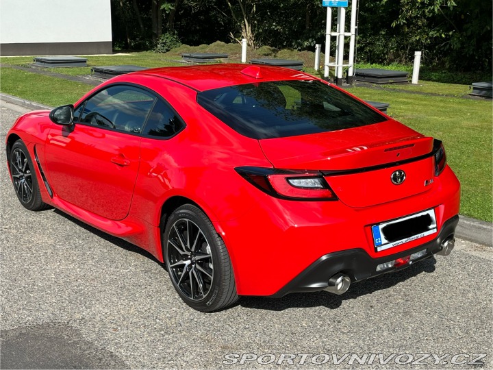 Toyota GR86 2.4 6MT Dynamic 2023