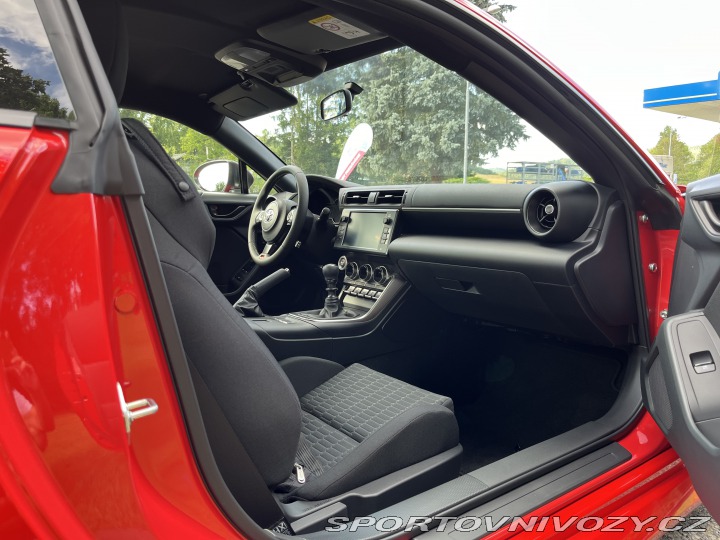 Toyota GR86 2.4 6MT Dynamic 2023
