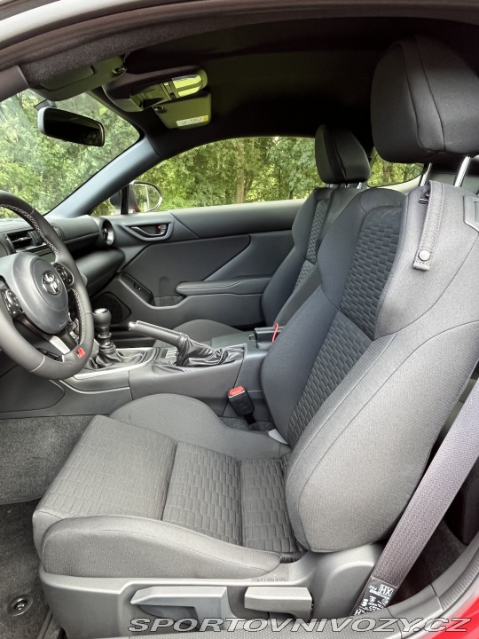 Toyota GR86 2.4 6MT Dynamic 2023