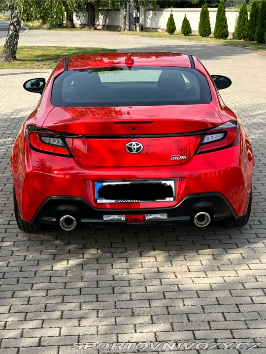 Toyota GR86 2.4 6MT Dynamic 2023