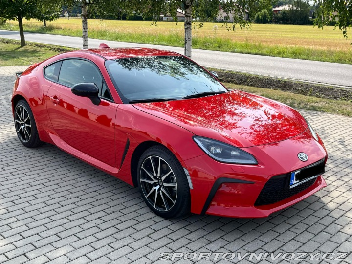 Toyota GR86 2.4 6MT Dynamic 2023