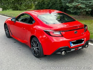 Toyota GR86 2.4 6MT Dynamic 2023