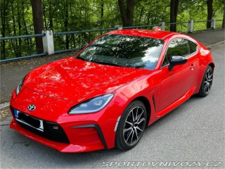 Toyota GR86 2.4 6MT Dynamic 2023