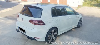 Volkswagen Golf  2015