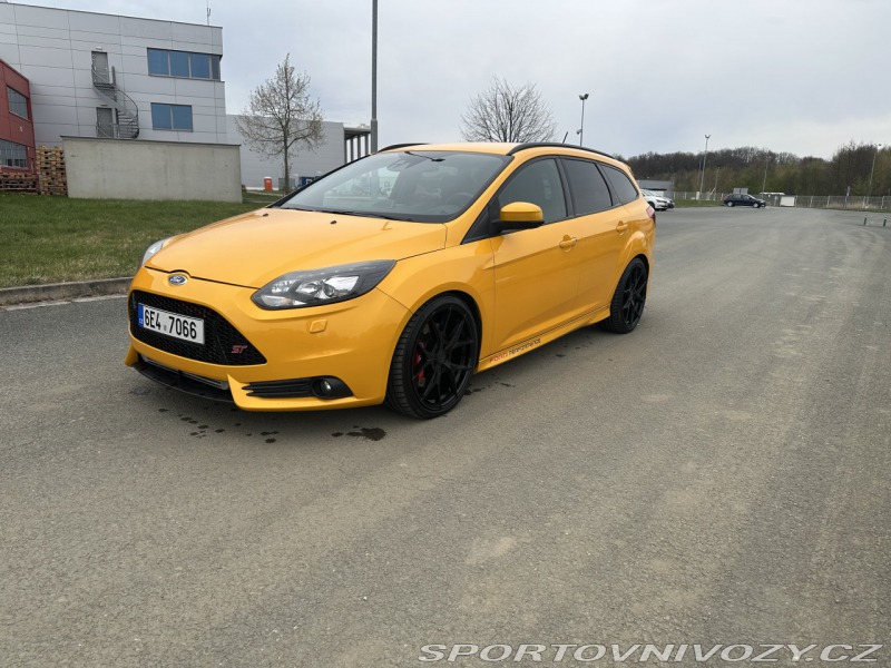 Ford Focus ST 