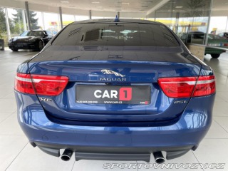 Jaguar XE 25t 177kW*Aut*Xenon*Prest 2015