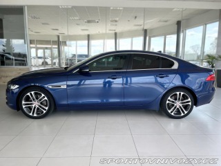 Jaguar XE 25t 177kW*Aut*Xenon*Prest 2015