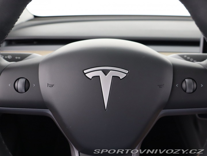 Tesla Model Y Long Range AWD 79kWh 2022