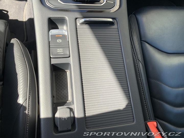 Volkswagen Arteon 2.0TDi, 176KW, R-Line, ČR 2017