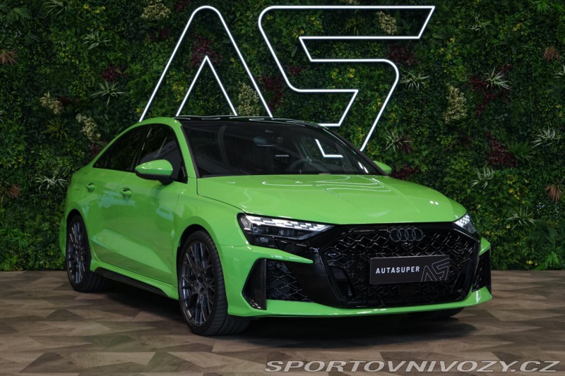 Audi RS3 Limo Sonos HUD Záruka Mat