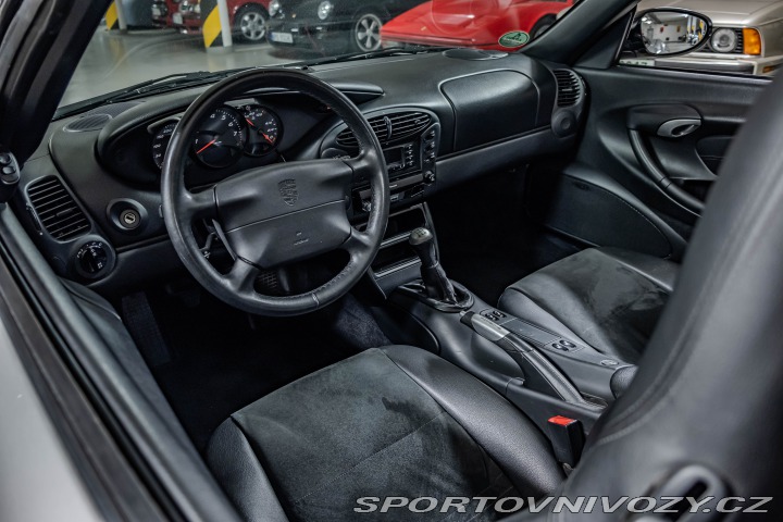 Porsche Boxster 2.7 986 manuál, hardtop 2000
