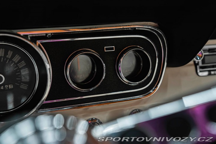 Ford Mustang Cabriolet V8, Komplet ren 1800