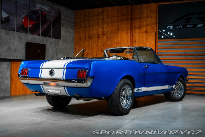 Ford Mustang Cabriolet V8, Komplet ren 1800