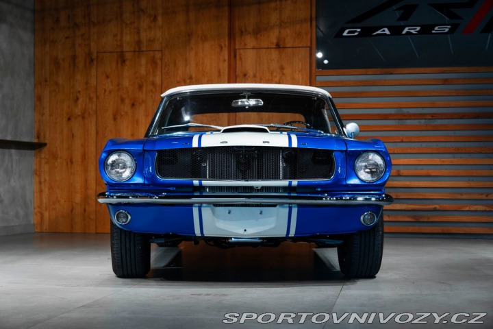 Ford Mustang Cabriolet V8, Komplet ren 1800