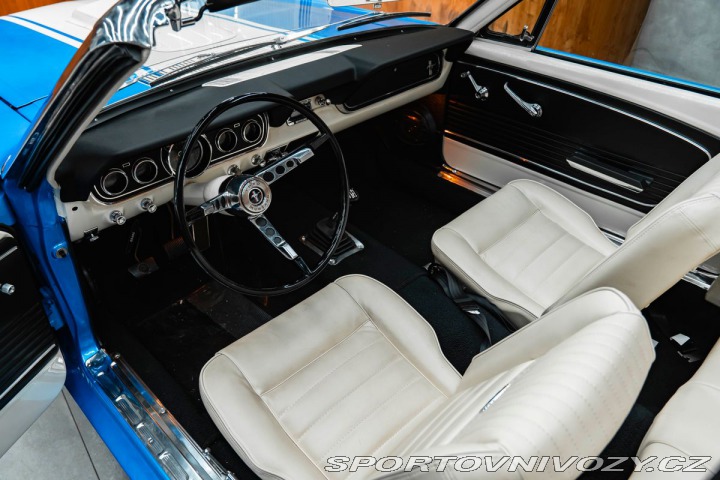 Ford Mustang Cabriolet V8, Komplet ren 1800